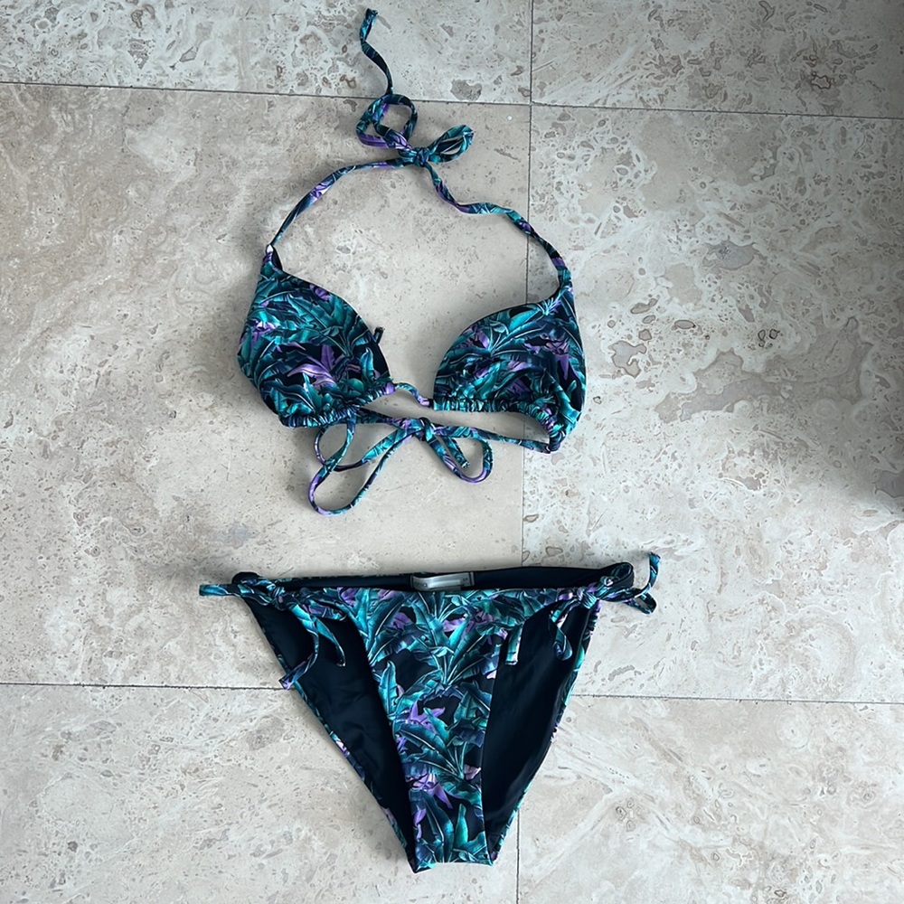 Onia size small Jungle Print Triangle Bikini